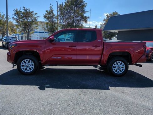 Used 2025 Toyota Tacoma Limited image 7
