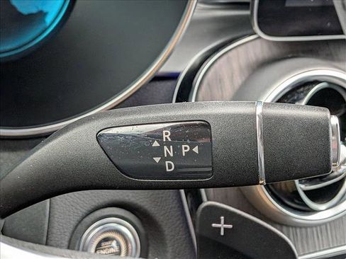 Used 2022 Mercedes-Benz GLC 300 4MATIC image 12