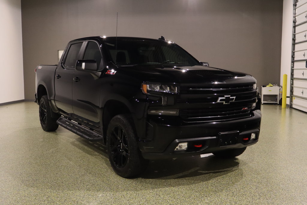 Used 2022 Chevrolet Silverado 1500 LT Trail Boss w/ Safety Package AWD/4WD image 1