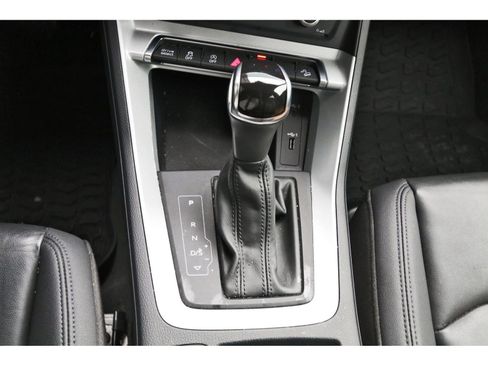 Used 2020 Audi Q3 2.0T Premium AWD/4WD image 27