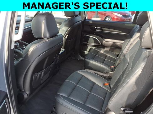 Used 2022 Kia Telluride SX image 28