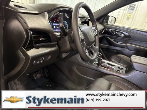 Used 2022 Chevrolet Traverse RS image 31