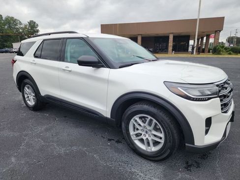 New 2026 Ford Explorer Active w/ Active Comfort Package image 7