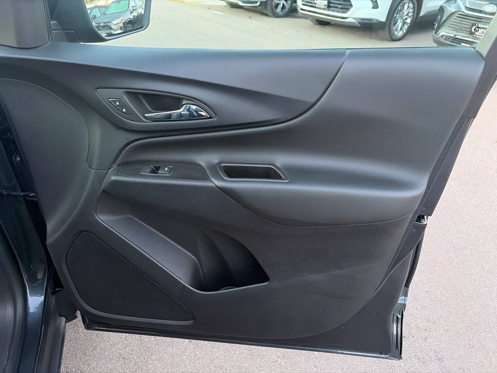 Used 2023 Chevrolet Equinox LT AWD/4WD image 11