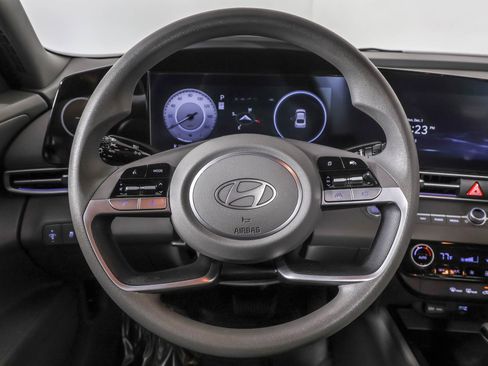 Used 2024 Hyundai Elantra SEL image 26