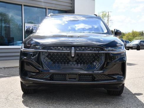 New 2026 Lincoln Nautilus Reserve w/ Jet Appearance Package AWD/4WD image 10