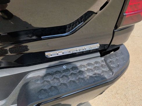 New 2026 GMC Canyon Elevation w/ Convenience Package image 42