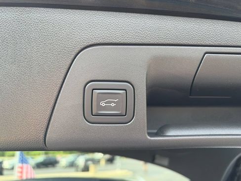 Certified 2023 Buick Envision Avenir AWD/4WD image 32