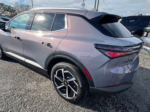 New 2026 Chevrolet Equinox EV LT image 7