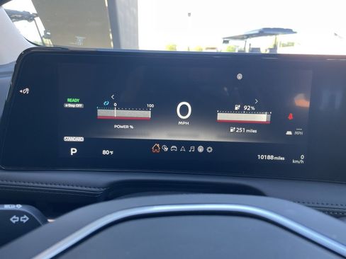 Used 2024 Nissan Ariya FWD image 33