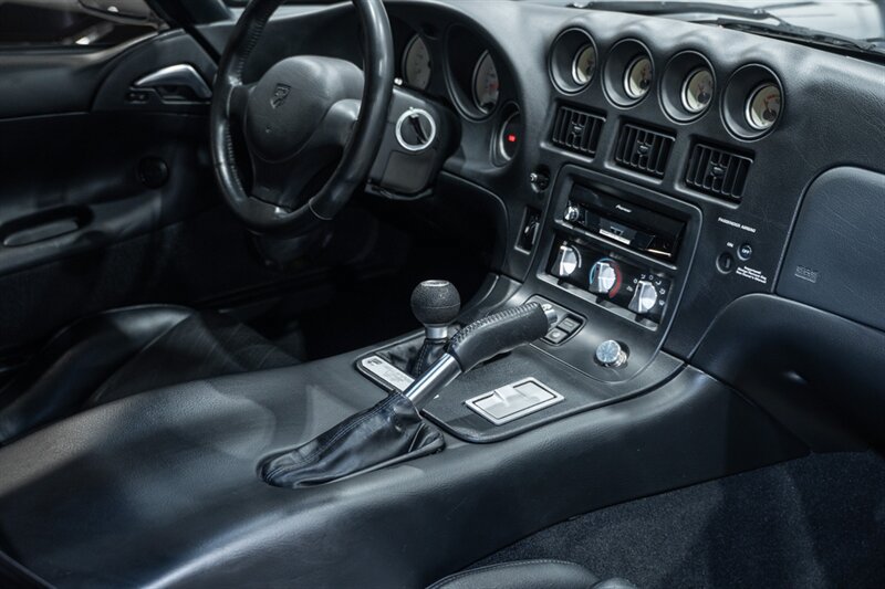 Used 2000 Dodge Viper GTS RWD image 54