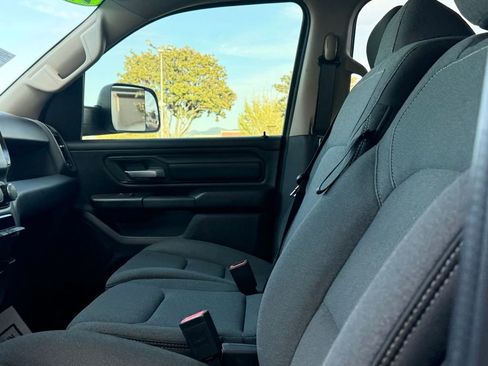Used 2019 RAM 1500 Tradesman AWD/4WD image 13