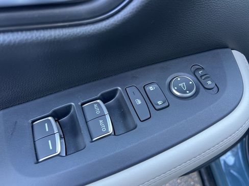 Certified 2026 Honda HR-V EX-L image 22