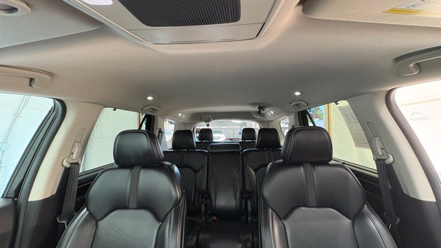 Used 2025 Honda Pilot EX-L image 35