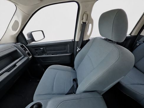 Used 2017 RAM 1500 Express w/ Black Ram 1500 Express Group RWD image 12