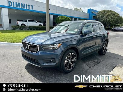 Used 2022 Volvo XC40 T4 Inscription w/ Advanced Package