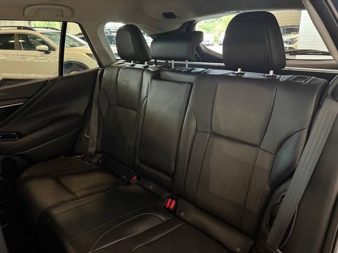 Used 2024 Subaru Outback Limited AWD/4WD image 21