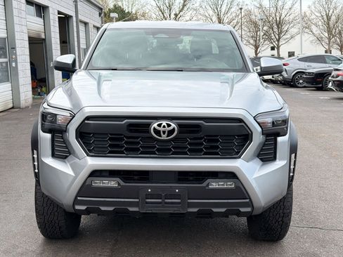 Used 2025 Toyota Tacoma TRD Off-Road image 6