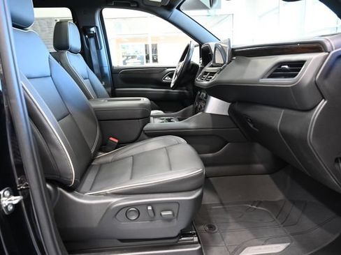 Used 2023 Chevrolet Tahoe Premier AWD/4WD image 10