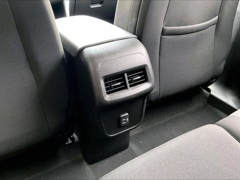 Used 2022 Chevrolet Equinox LT FWD image 34
