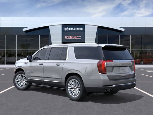 New 2026 GMC Yukon XL Denali w/ Denali Reserve Package AWD/4WD image 3