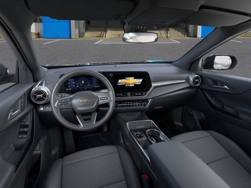 New 2026 Chevrolet Equinox LT w/ Convenience Package II FWD image 15