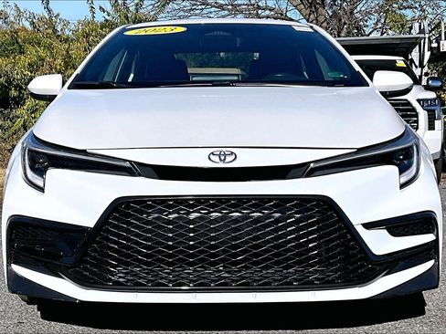 Used 2023 Toyota Corolla XSE image 3