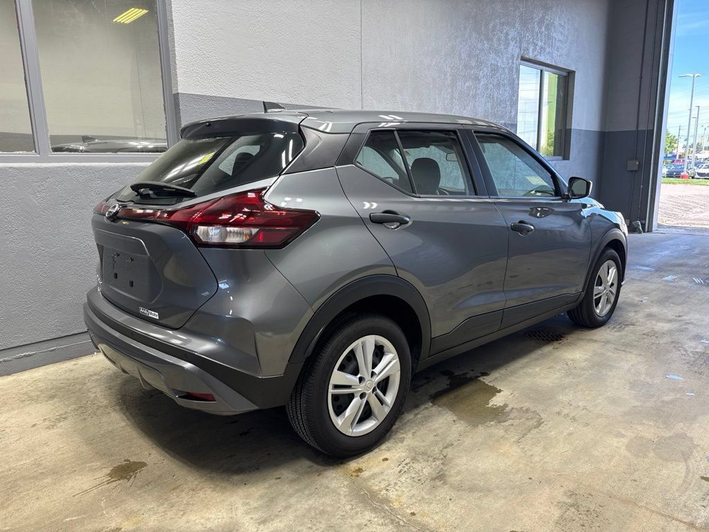 Used 2025 Nissan Kicks Play S FWD image 29