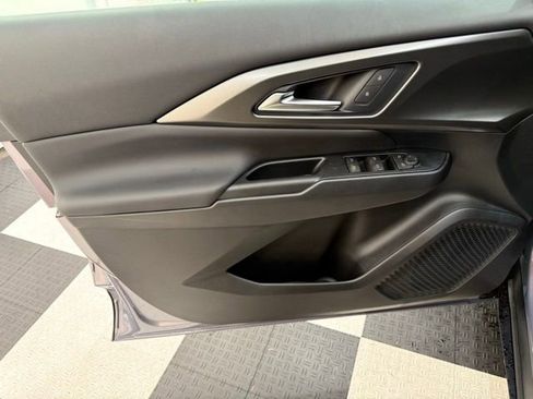 New 2026 Chevrolet Equinox EV LT image 13