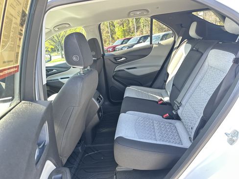 Used 2023 Chevrolet Equinox LS w/ LS Convenience Package image 31