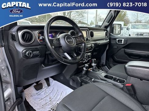 Used 2020 Jeep Gladiator Sport w/ Quick Order Package 24S image 18