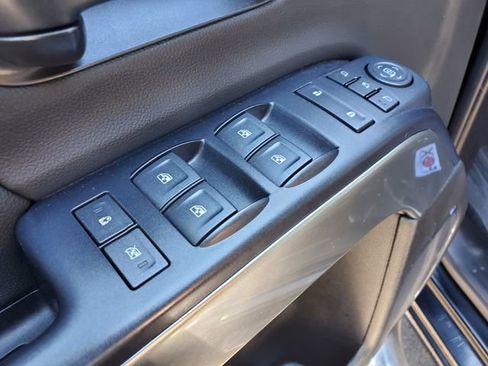 Used 2019 Chevrolet Silverado 2500 LTZ AWD/4WD image 20