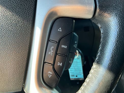 Used 2013 GMC Acadia SLT FWD image 23