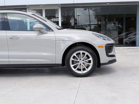 New 2026 Porsche Macan AWD/4WD image 8