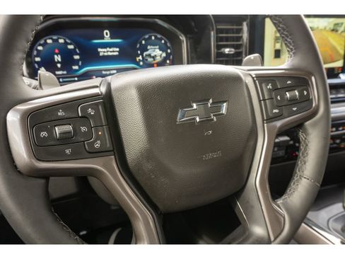 Used 2025 Chevrolet Silverado 1500 ZR2 image 29
