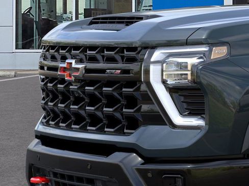 New 2026 Chevrolet Silverado 2500 ZR2 AWD/4WD image 13