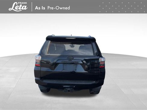 Used 2015 Toyota 4Runner SR5 image 5