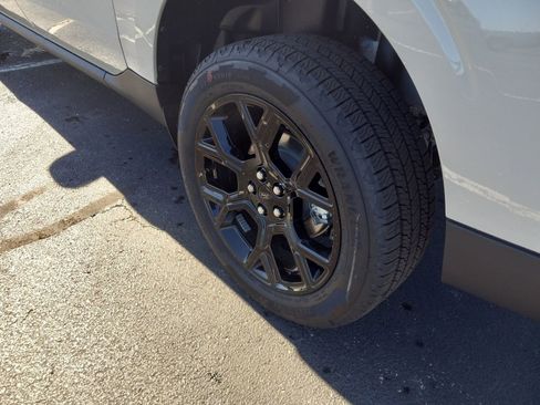 New 2025 Ford Maverick XLT w/ XLT Luxury Package image 10