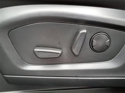 Used 2023 Ford Explorer XLT w/ Equipment Group 202A image 16