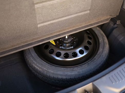 Used 2021 Buick Encore GX Preferred w/ Cold Weather Comfort Package image 36