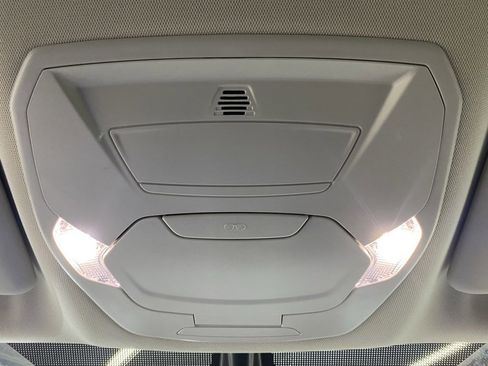 Used 2019 Ford Escape Titanium image 32