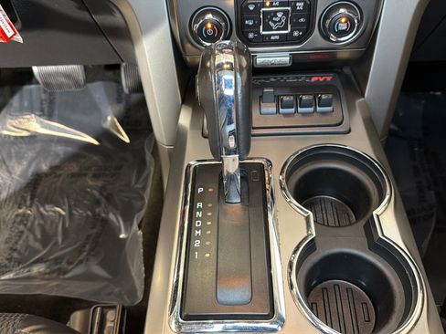 Used 2014 Ford F150 Raptor w/ Equipment Group 801A Luxury AWD/4WD image 20
