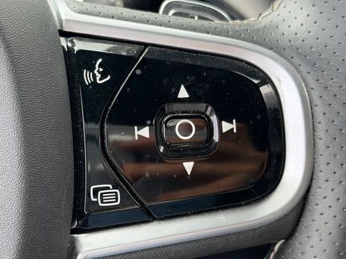 Used 2019 Volvo XC60 T8 R-Design AWD/4WD image 19