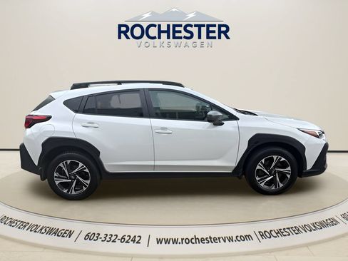 Used 2024 Subaru Crosstrek 2.0i Premium AWD/4WD image 7