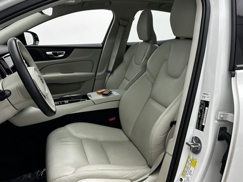 Used 2023 Volvo S60 T8 Plus image 16