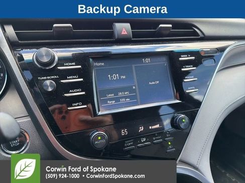Used 2018 Toyota Camry SE w/ Moonroof Package FWD image 4