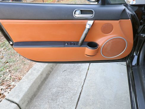 Used 2006 MAZDA MX-5 Miata Grand Touring w/ Suspension Pkg image 38