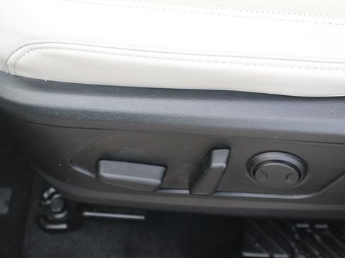 Used 2023 Hyundai Tucson Limited image 16