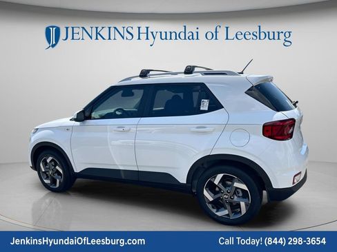 New 2026 Hyundai Venue SEL FWD image 7