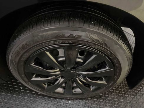 Certified 2024 Toyota Corolla LE image 9